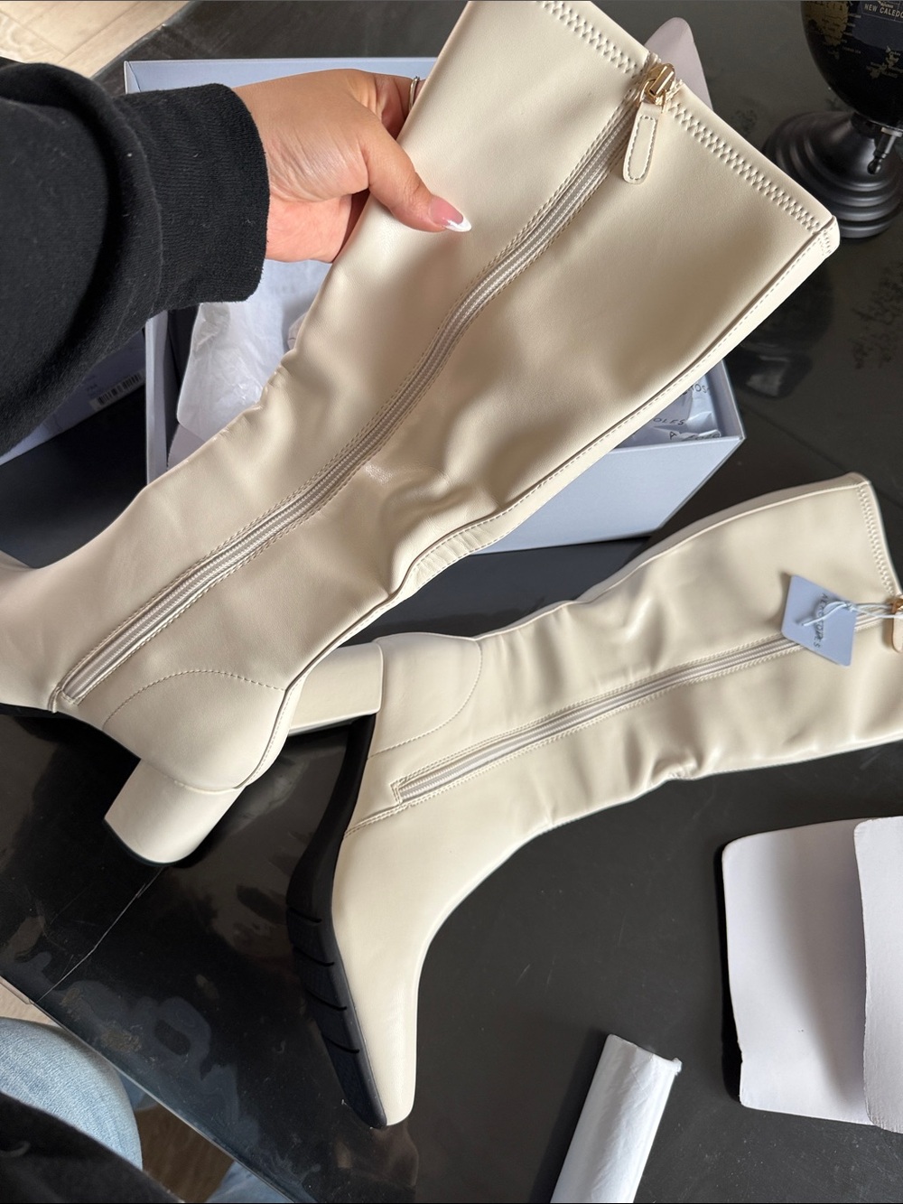 AEROSOLES Cream Over-the-Knee Block Heel Zip Boots